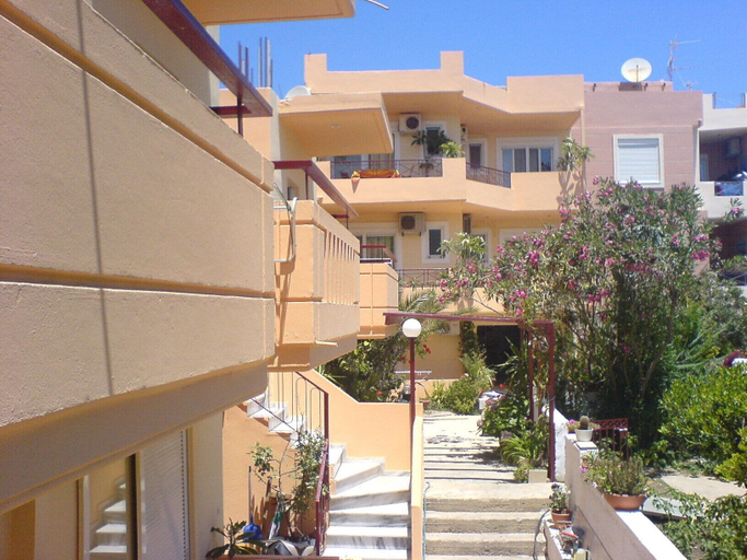 Exterior & Views 2, Leonidas Rooms, Crete