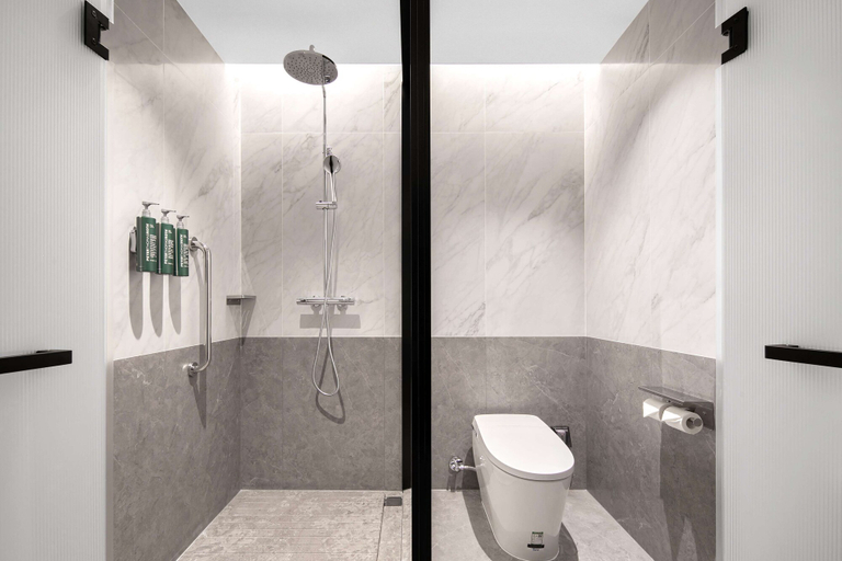 Bathroom 3, Hilton Garden Inn Handan She County, Handan