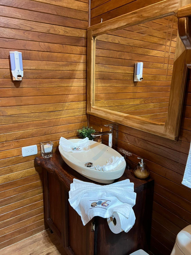 Bathroom 3, Cabanas Don Ramiro, Upala