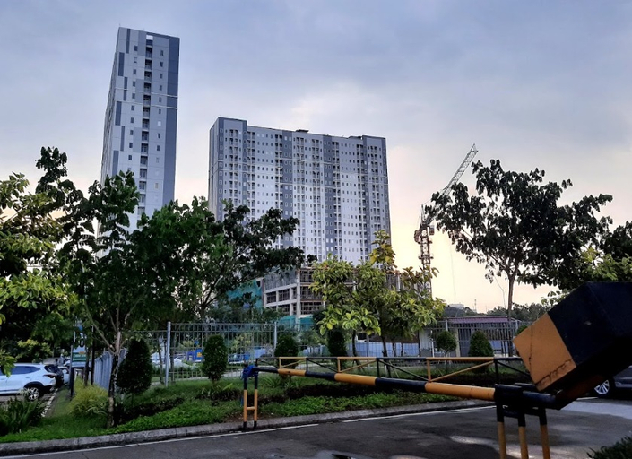 Exterior & Views 3, Apartment Emerald Bintaro by Kakarama Room, South Tangerang