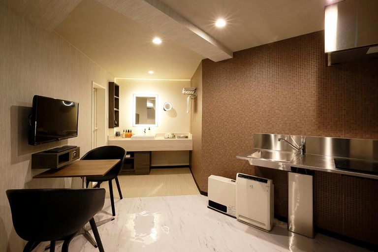 Others 3, 555 MOTEL GOTEMBA, Gotemba