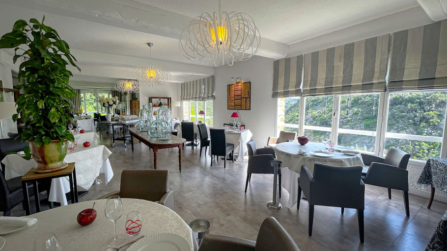 Food & Drinks, Hôtel 4* Les 3 Barbus, Gard