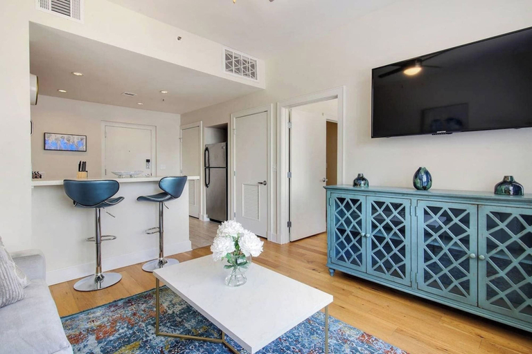 Others 5, Upscale NOLA Condos, Orleans