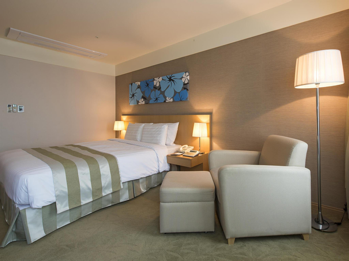 Bedroom 12