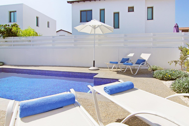 Others 5, Villa Greta