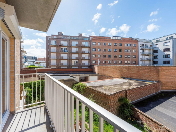 Others 3, Apartment Near Seawall With sea View, West-Vlaanderen