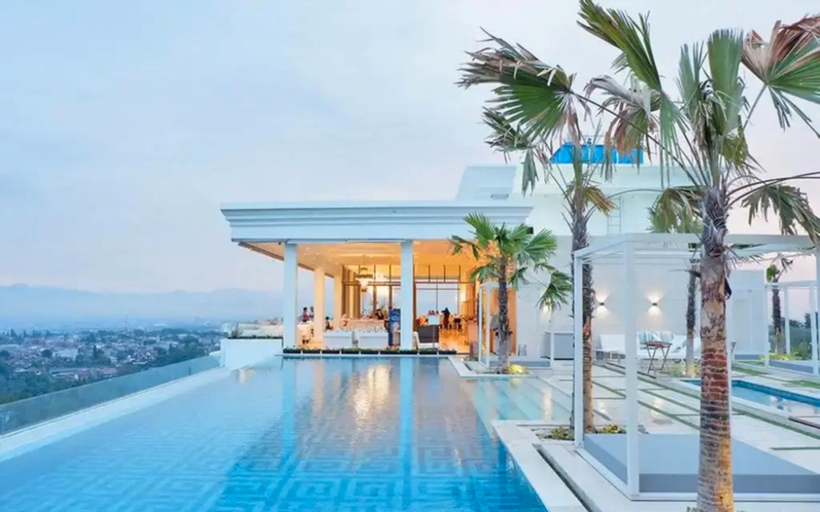 Sport & Beauty 5, Luxurious Studio at Art Deco Apartment By Travelio, Bandung