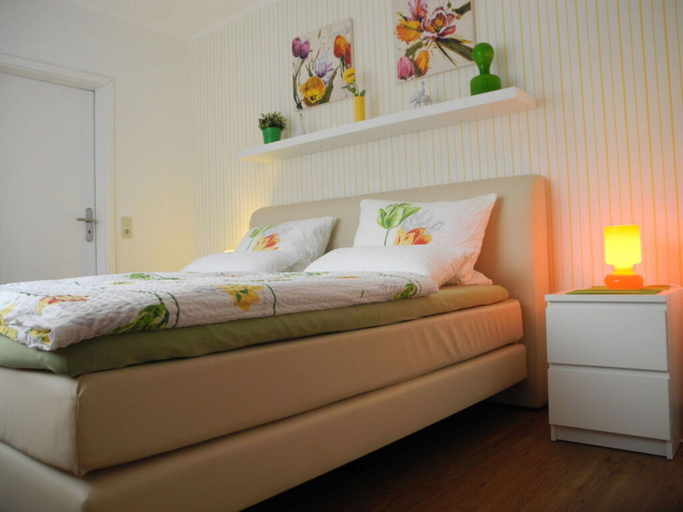 Others 2, Appealing Apartment in Sankt Aldegund, Cochem-Zell
