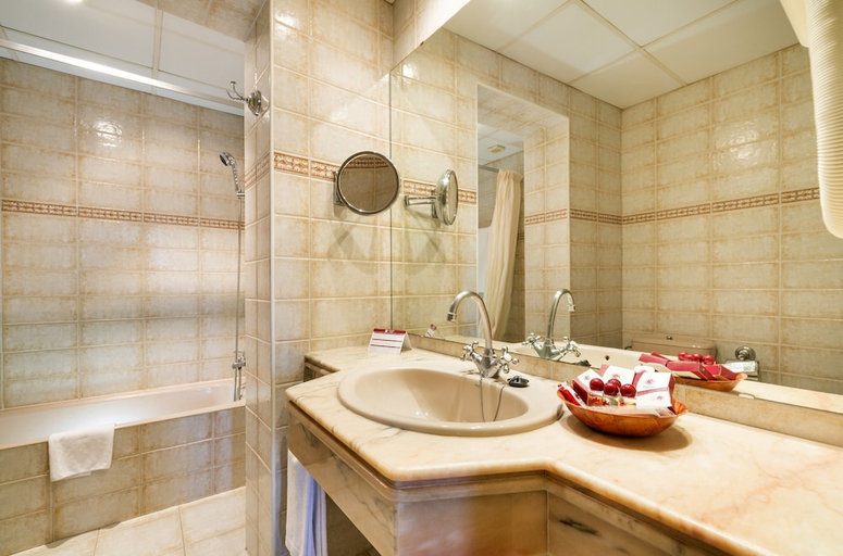 Bathroom 3, Guitart Rosa Hotel - Adults Only, Girona