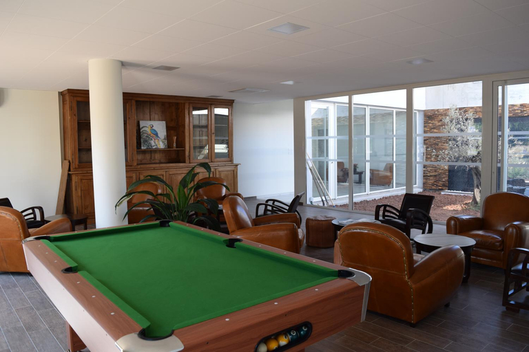 Others 5, Residence Esterazur, Var