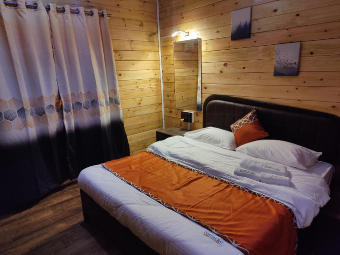 Bedroom 3, Coastal Bay Inn by Green Apple Stays, Raigarh