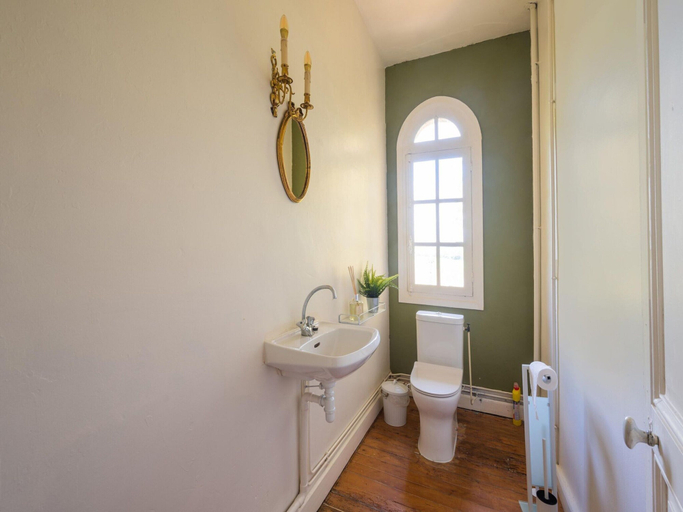 Bathroom 4, Holiday Home Adjoining a Chateau, Ardennes