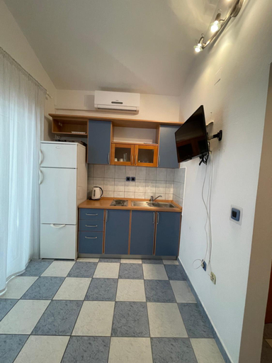 Others 3, Apartmani Leskovar, Pag