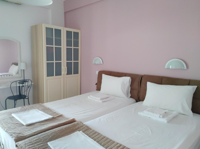 Others 5, Studios Spiros Parga, Epirus