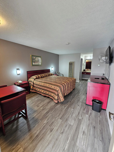 Bedroom 2, Travel Inn, Humboldt
