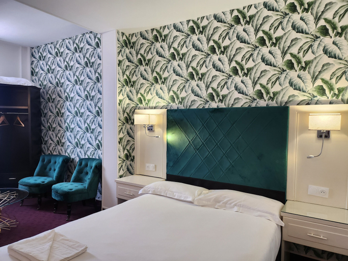 Bedroom 5, Hotel Grand Paris, Val-de-Marne