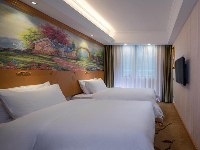 Bedroom 2, Vienna Hotel Shaoguan Renhua Danxiashan Scenic Spot, Shaoguan