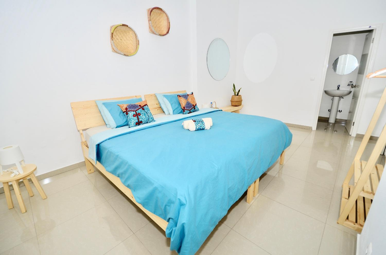 Others 5, Casa Sodadi, Praia