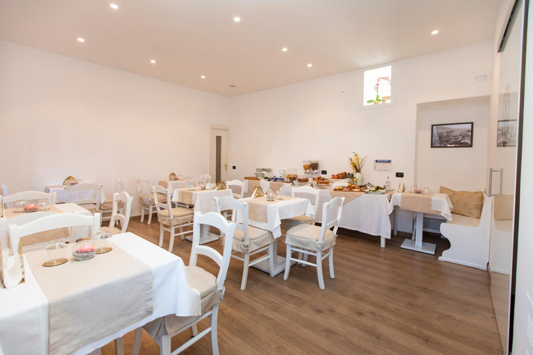 Food & Drinks 5, Palazzo Lauritano, Napoli