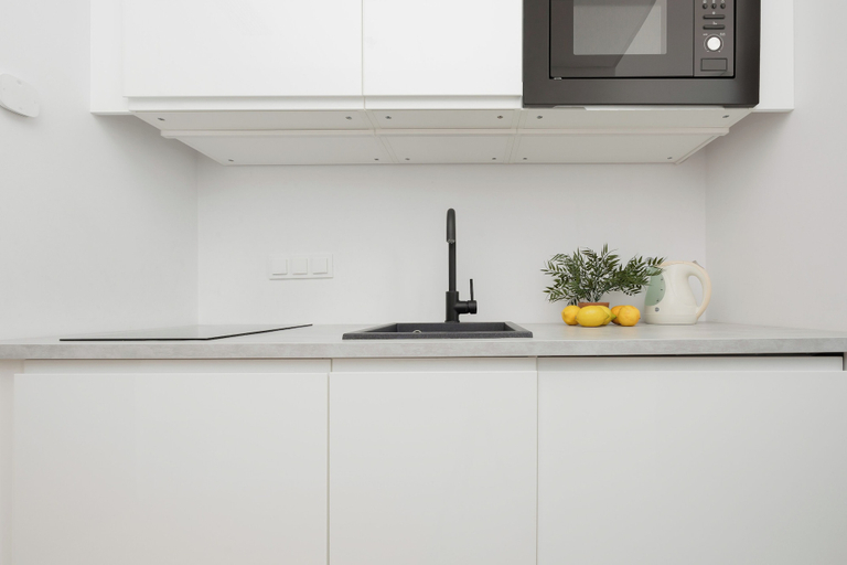 Others 5, Studio With Balcony Wola by Renters, Warsaw