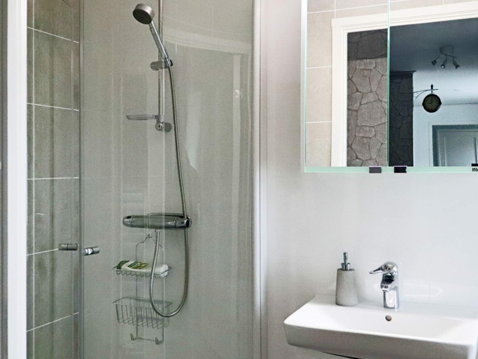Bathroom 4, 4 Star Holiday Home in Frillesas, Kungsbacka