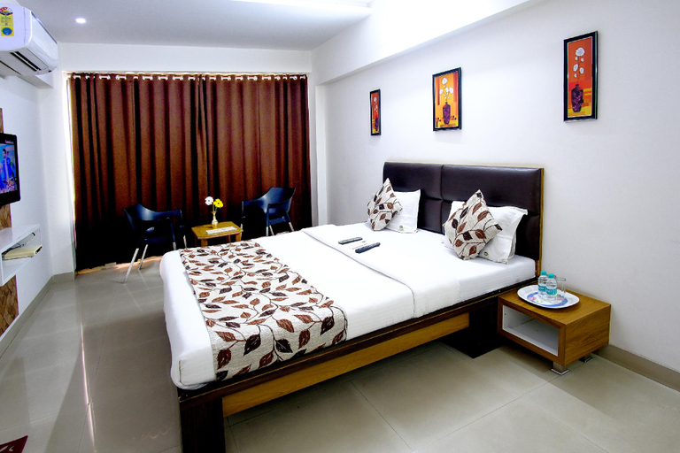 Bedroom 3, Hotel Theem Plaaza, Nashik