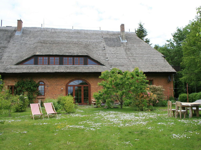 Exterior 3, Quellenhof Comfortable Holiday Residence, Rostock
