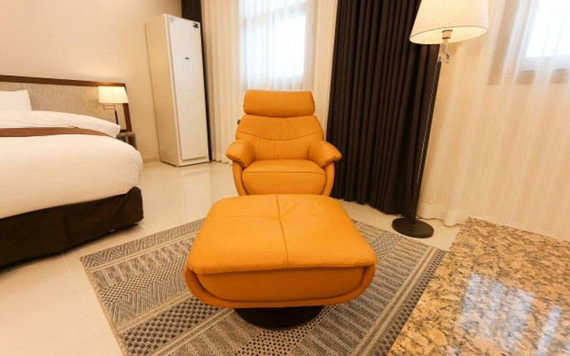 Bedroom 2, Gumi Indong Js, Gumi