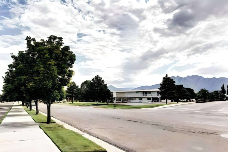 Exterior & Views, Econo Lodge Midvale, Salt Lake