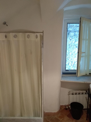 Bedroom 2, Mamatroco 2, Genova