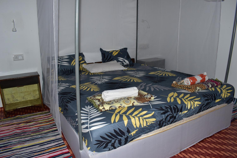 Bedroom 2, Hare's BAR AND RESTAURANT, South Goa