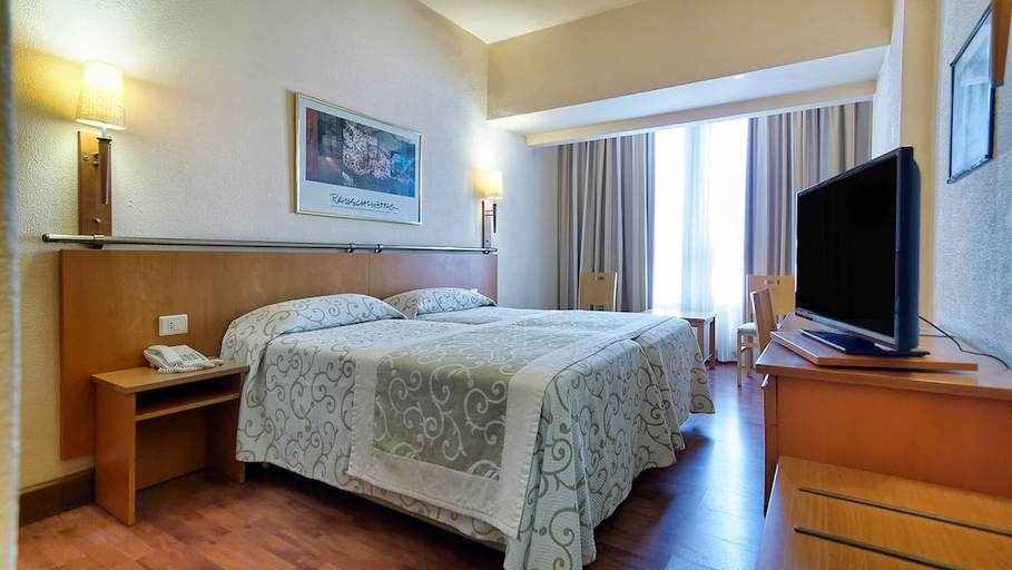 Bedroom 2, Bull Astoria, Las Palmas