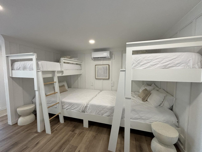 Bedroom 1, What-a-beach, Escambia