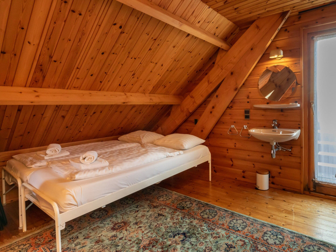 Room 3, Nice Holiday Home With Beautiful Views, Veere