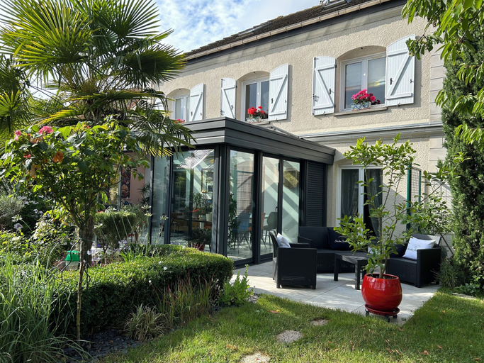 Exterior & Views 2, Les Suites Champenoises, Marne