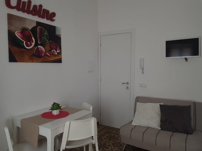 Others 5, DE MEO Guest House, Trapani