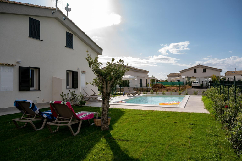 Exterior & Views 1, Residence Salinelle Beach Villa Vulcano 4, Palermo