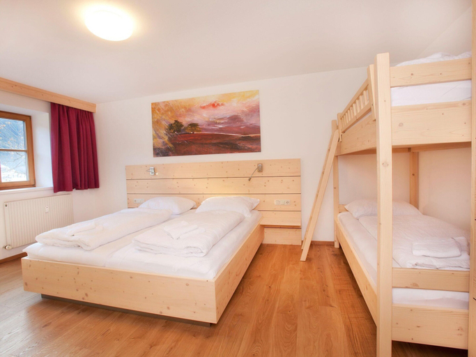 Bedroom 2, Apartment in Wald im Pinzgau Near the ski Lifts, Zell am See