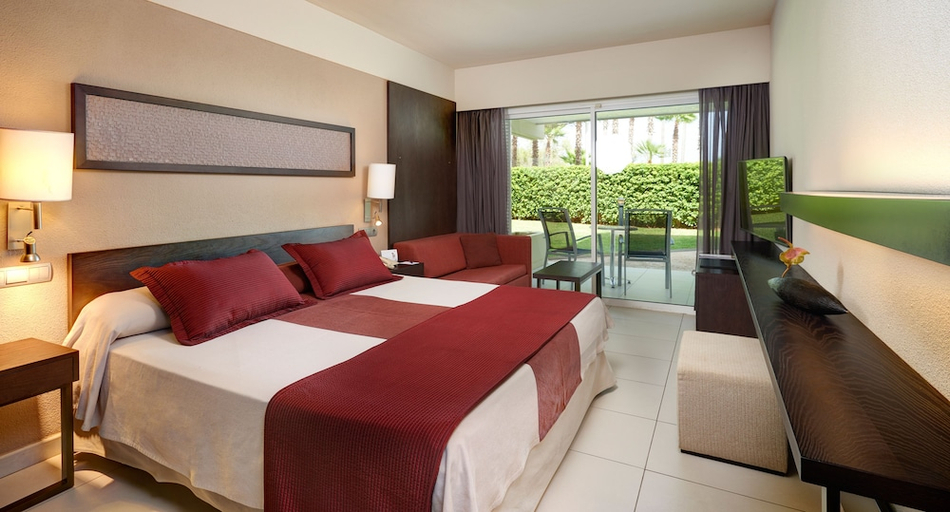 Bedroom, Hipotels Mediterraneo Hotel - Adults Only, Baleares