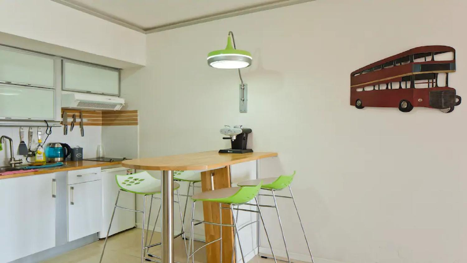 Others 3, Luxury Sea View Apartment