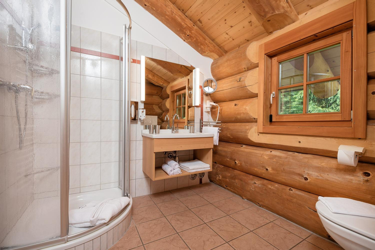 Bathroom 4