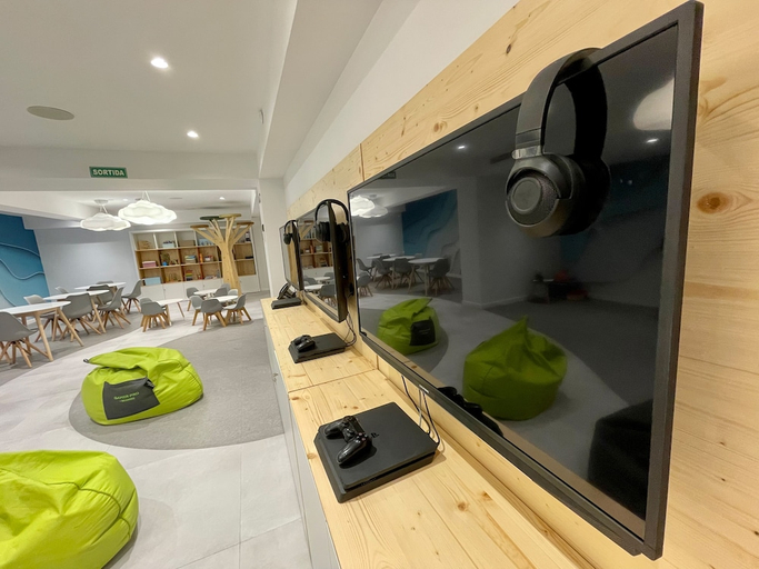 Others 3, L Azure Hotel, Girona