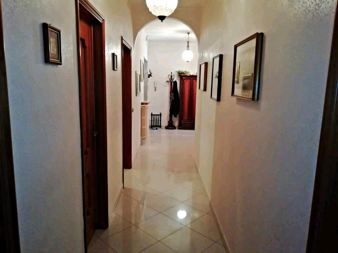 Others 3, A Casa di Raffy, Bari