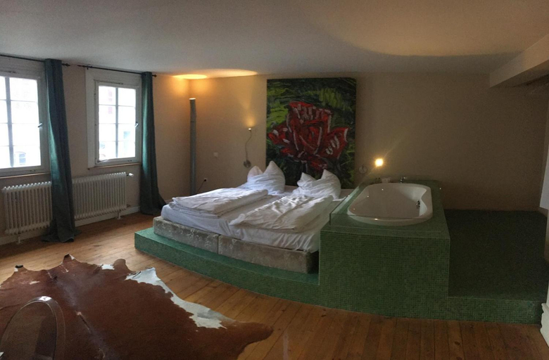 Bedroom 3, Hotel Lowen, Ortenaukreis
