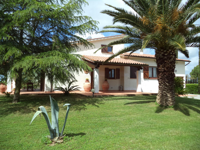 Others 5, Villa Aunti, Grosseto