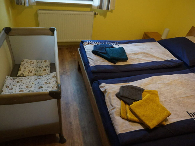Bedroom 2, Holiday Apartment Brandl Haus 92, Cham