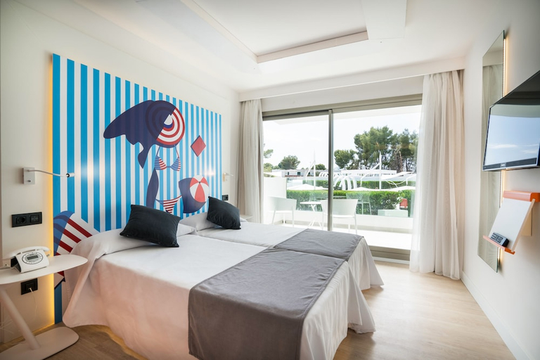 Bedroom 3, Hotel THB Naeco Ibiza - Adults Only, Baleares