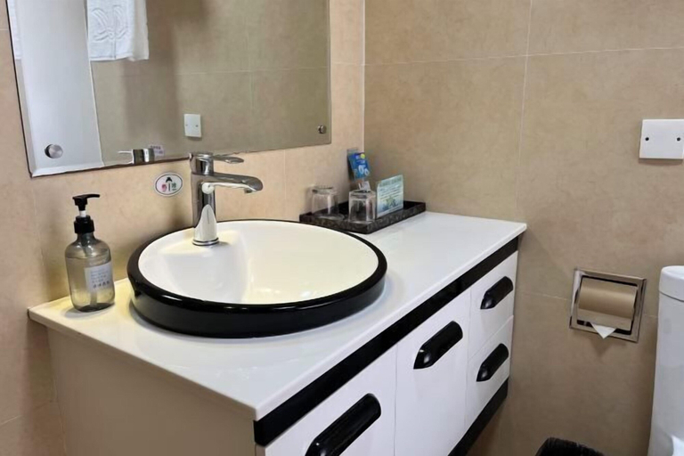 Bathroom, Landu shuntian Hotel, Baoshan