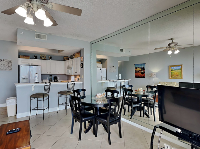 Food & Drinks, Gulf Dunes by Southern Vacation Rentals, Okaloosa