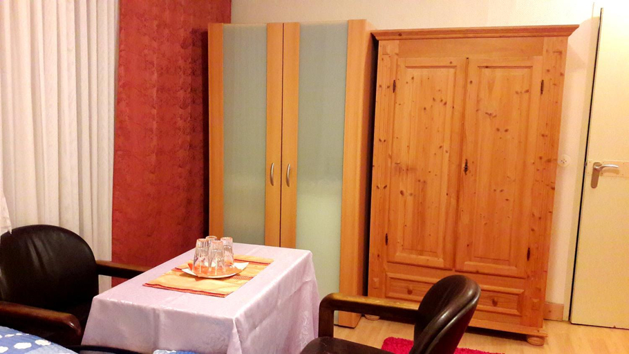 Bedroom 2, Hotel garni Am Hochwald, Goslar